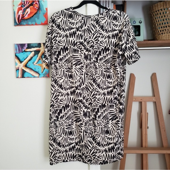 Nooworks Tee Dress in Zig Zag Size Small - Picture 5 of 5